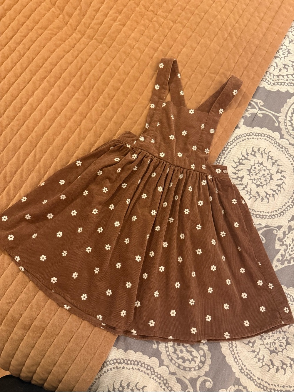 Rylee & Cru Floral Embroidery Corduroy Pinafore Dress size 6-7y - Picture 3 of 5